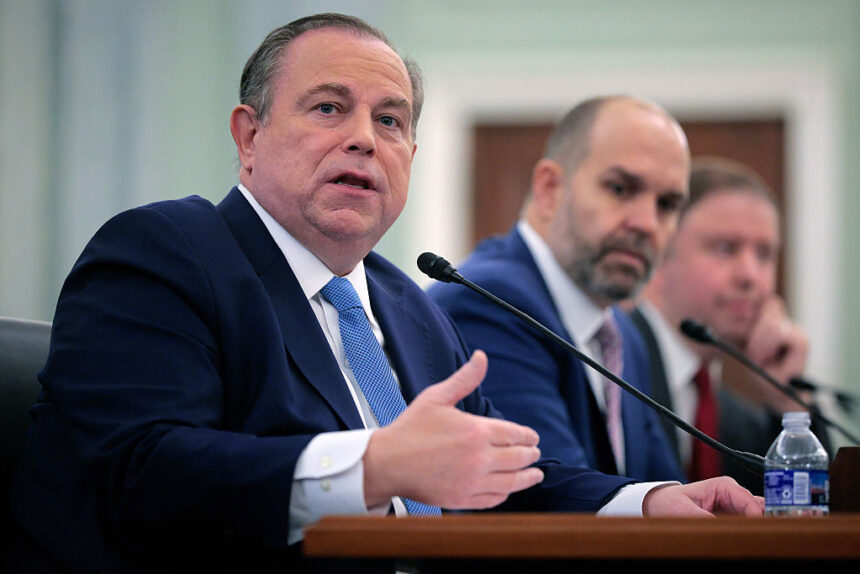 industry-leaders-debate-cap-on-tv-station-ownership-during-senate-hearing