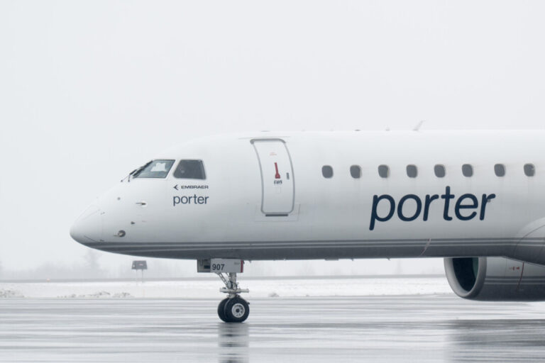 porter-airlines-aircraft-slides-on-runway-after-landing-in-halifax
