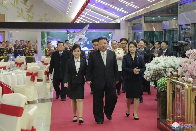 kim-jong-un-positioning-teen-daughter-as-successor:-south-korean-officials