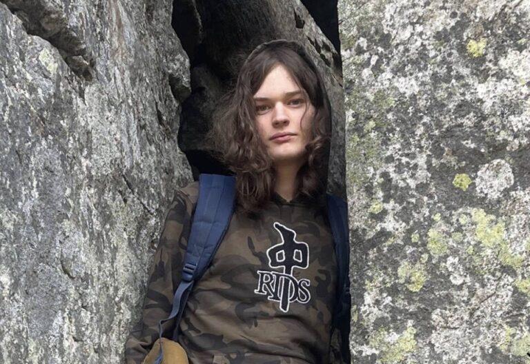 tumbler-ridge-school-shooter-was-‘hunting’-in-random-attack,-rcmp-say-in-update