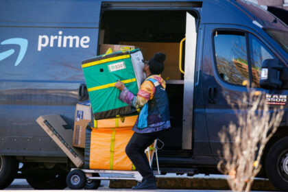 amazon-shares-suffer-worst-losing-streak-since-july-2006-amid-concern-over-ai-spending