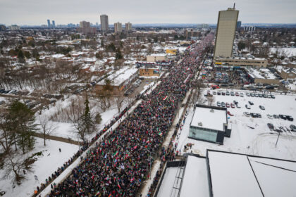massive-crowds-march-in-toronto-rally-in-support-of-iran-protests
