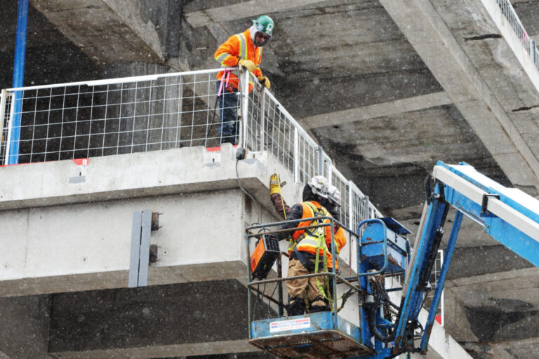 temporary-workers-amount-to-nearly-19-percent-of-canada’s-private-sector-workforce