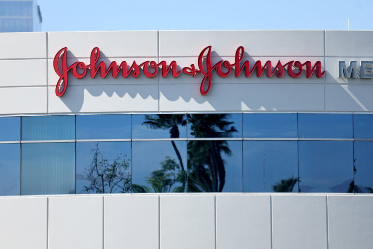 johnson-&-johnson-to-invest-$1-billion-in-new-pennsylvania-cancer-facility