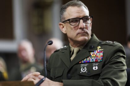 top-us-commander-makes-surprise-venezuela-visit-after-maduro’s-capture