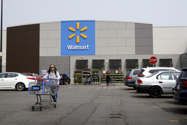 walmart-posts-strong-quarter-but-signals-caution-for-year-ahead