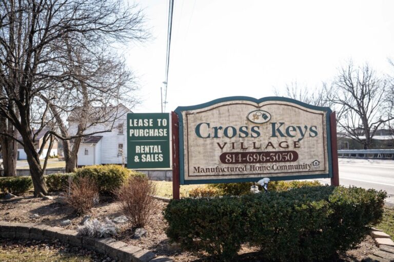 us-mortgage-rates-fall-to-41-month-low