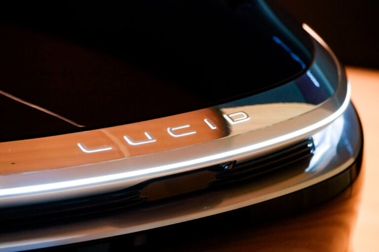 lucid-motors-to-cut-12-percent-of-us-workforce