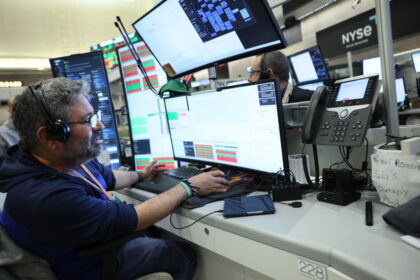 wall-street-review:-stocks-rebound-on-bargain-hunting