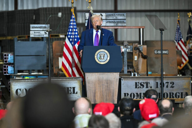 trump-pledges-to-lift-tech-curbs-on-vietnam,-lam-says