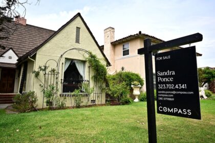 as-mortgage-rates-decline,-homebuyers-gain-$30,000-in-purchasing-power