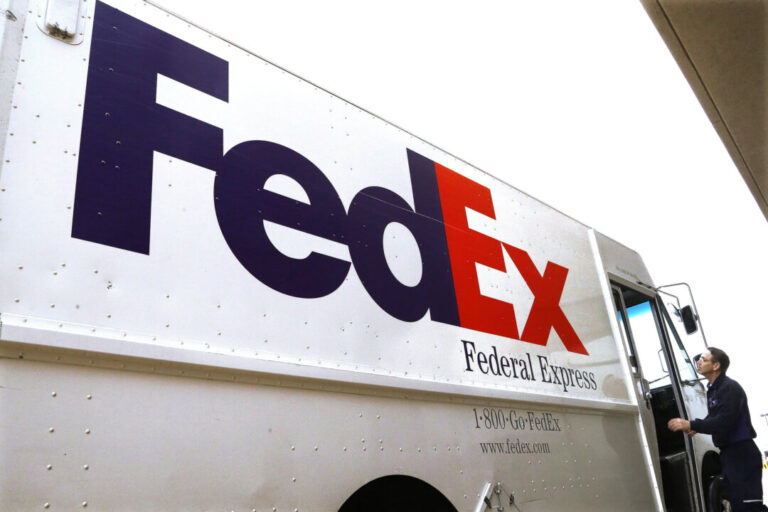 fedex-seeks-tariff-refund-with-lawsuit-against-us