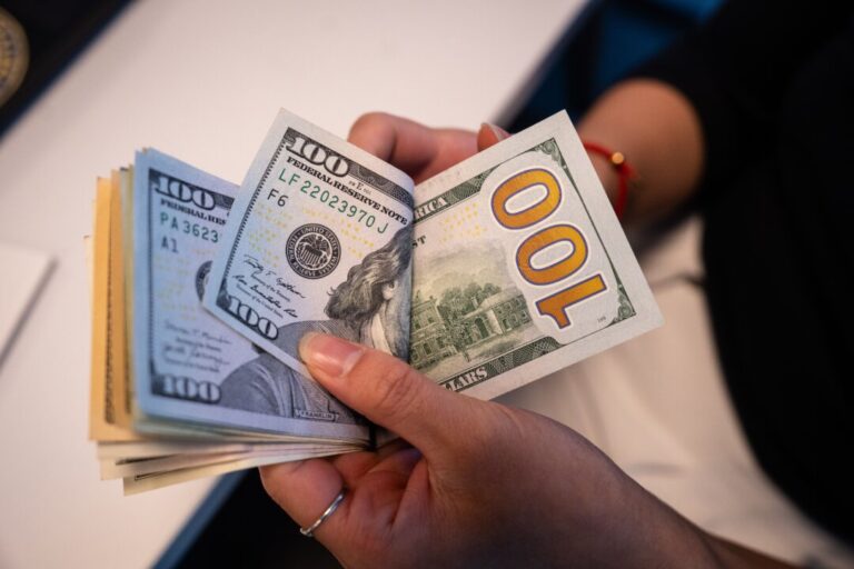 trump-proposes-new-retirement-account-for-us-workers-without-401(k)-access