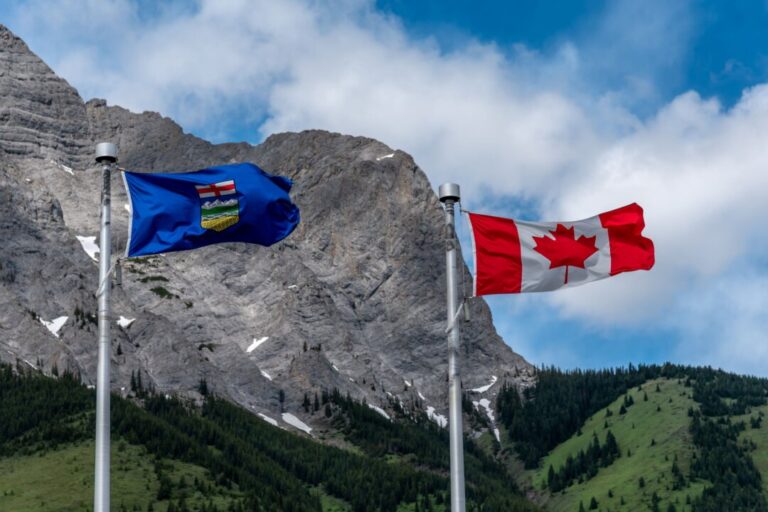 alberta-chief-electoral-officer-refers-potential-referendum-question-on-separation-to-judge