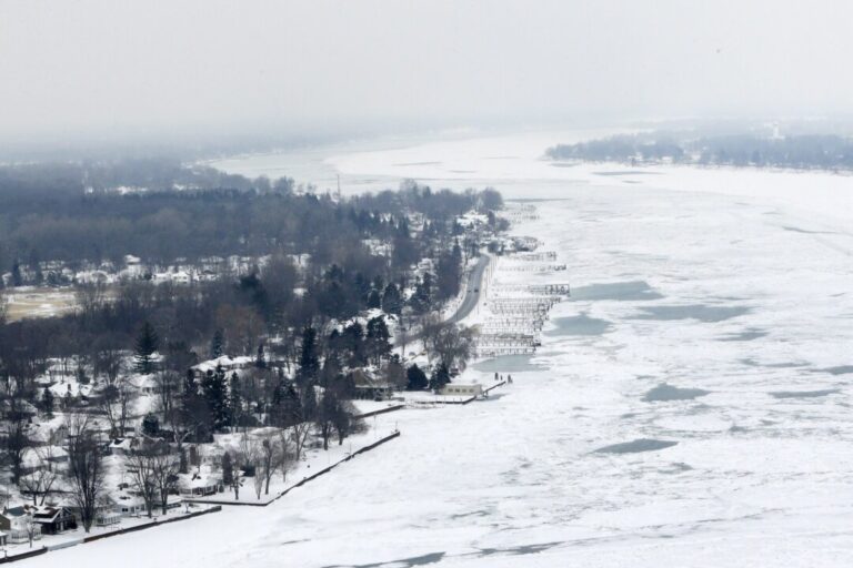 2-canadians-rescued-by-us-coast-guard-while-stranded-on-frozen-ontario-lake
