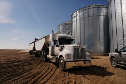 china-drops-some-agricultural-tariffs-on-canada,-but-not-on-canola-seeds