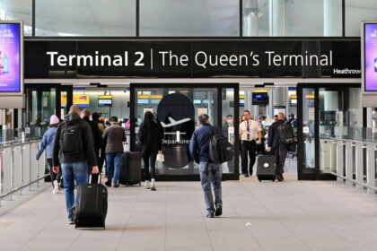 new-uk-entry-rules-now-in-effect—what-canadian-travellers-need-to-know