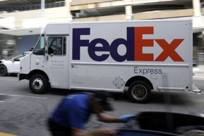 fedex-says-it-will-return-any-tariff-refunds-to-customers