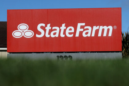 state-farm-announces-record-$5-billion-dividend-for-auto-policyholders