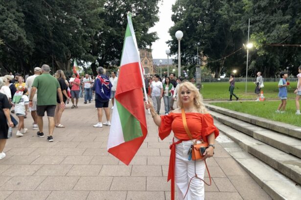 hundreds-rally-in-sydney-amid-us-israel-strikes-on-iran,-death-of-ayatollah