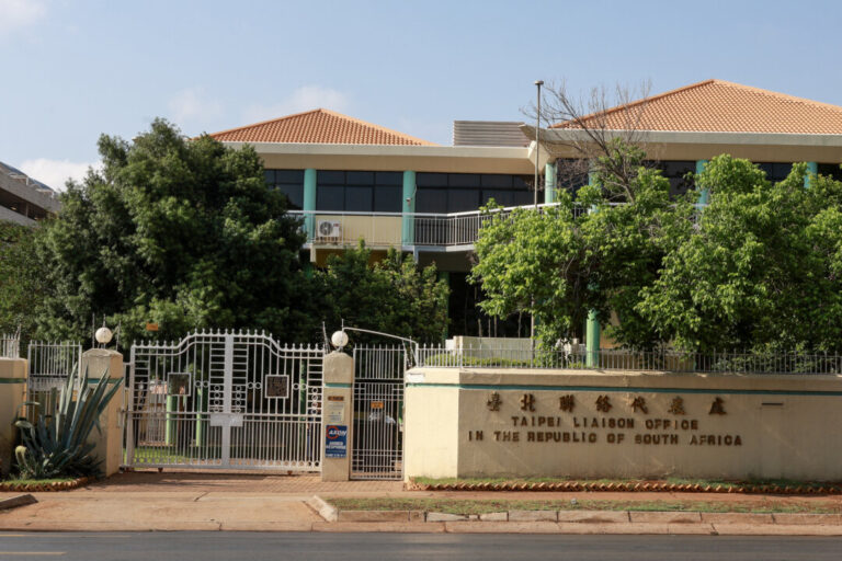 taiwan-mulls-chip-export-controls-over-south-africa’s-downgrading-of-de-facto-embassy