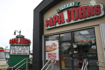 papa-john’s-to-shutter-nearly-300-restaurants-in-north-america