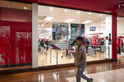 us-layoffs-fall-55-percent-in-february-as-hiring-plans-pick-up:-challenger