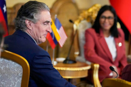 burgum-visits-venezuela-to-discuss-us-investment,-valuable-minerals