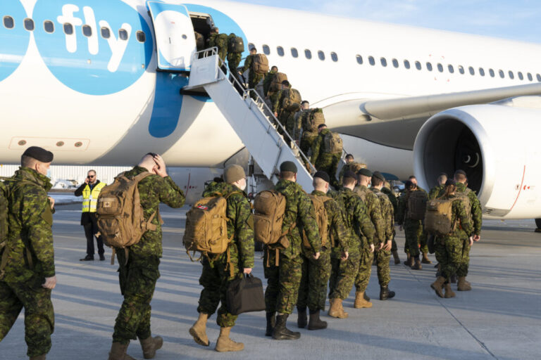 canadian-military-says-27-percent-of-applicants-are-permanent-residents