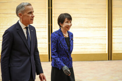 carney-signs-agreement-with-japanese-prime-minister-to-expand-trade,-defence-ties