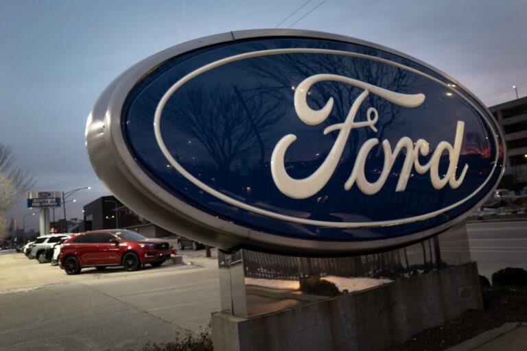 nearly-1.74-million-ford-vehicles-recalled-for-faulty-rearview-cameras