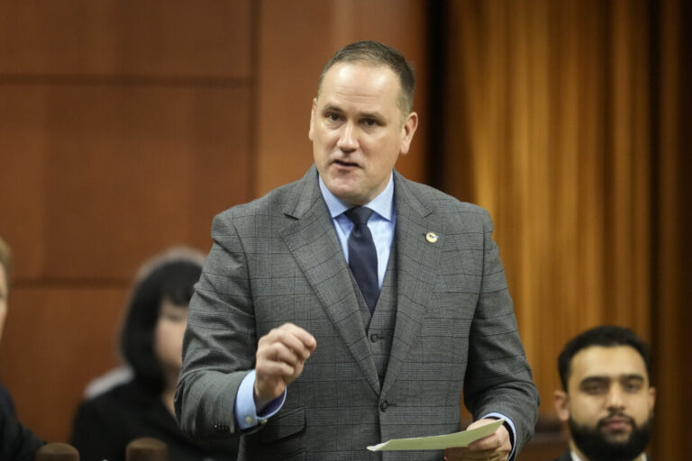 conservatives-seek-to-remove-barriers-to-shipping-alcohol-across-provincial-borders