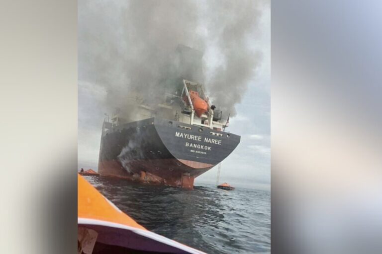 three-ships-hit-by-projectiles-in-strait-of-hormuz-as-iran-attacks-escalate