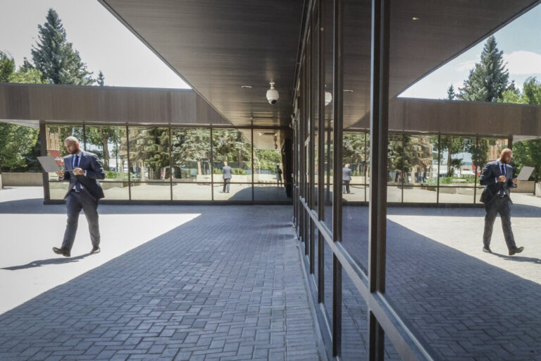 alberta’s-law-society-scraps-dei-committee-in-wake-of-‘peterson-law’