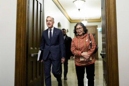 party-leaders-react-to-ndp-mp-crossing-floor-to-join-liberals-as-governing-party-gets-closer-to-majority