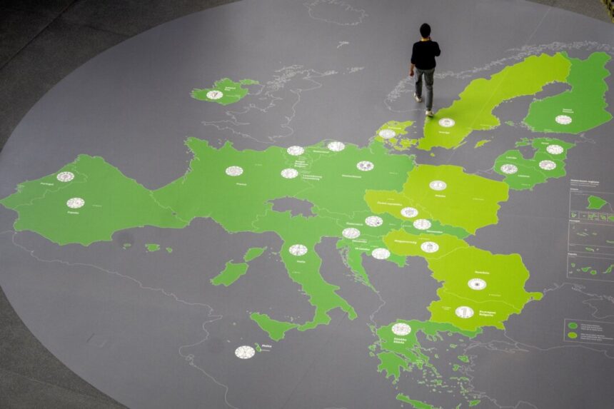 euro-area-growth-stalls-at-0.1-percent-as-us-economy-surges-3-percent-in-2nd-quarter