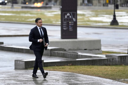 poilievre-heading-to-us-to-discuss-trade,-promote-auto-and-energy-sectors