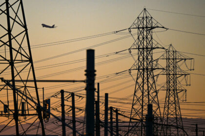 energy-department-announces-$1.9-billion-for-projects-strengthening-power-grid