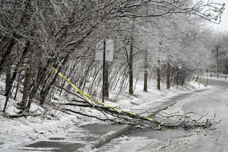 weatheradio-going-off-the-air-as-environment-canada-moves-emphasis-to-online-and-apps