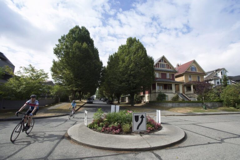 efforts-to-‘densify’-canada’s-neighbourhoods-failing-amid-community-opposition