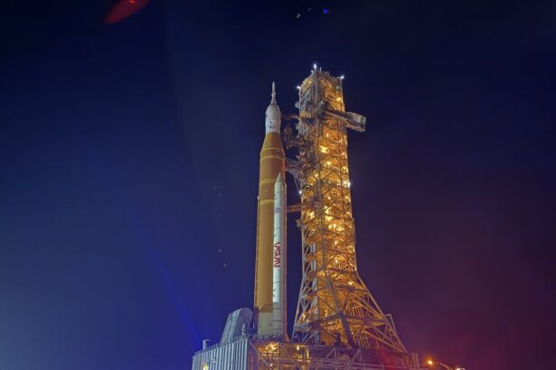 nasa-moves-moon-rocket-back-to-launch-pad
