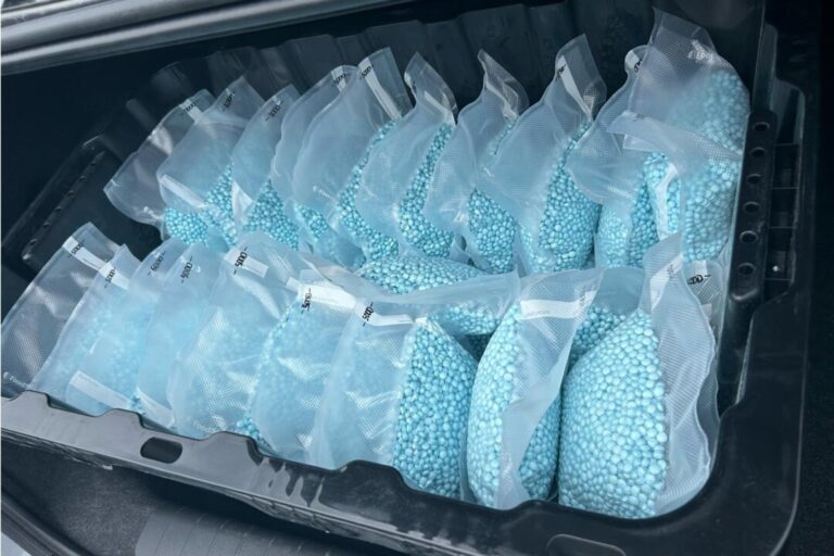 montreal-man-charged-with-opioid-trafficking-in-us-facing-120-years-behind-bars