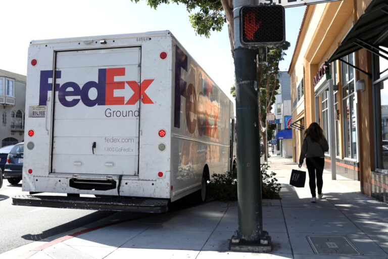 fedex-rolls-out-same-day-delivery-service