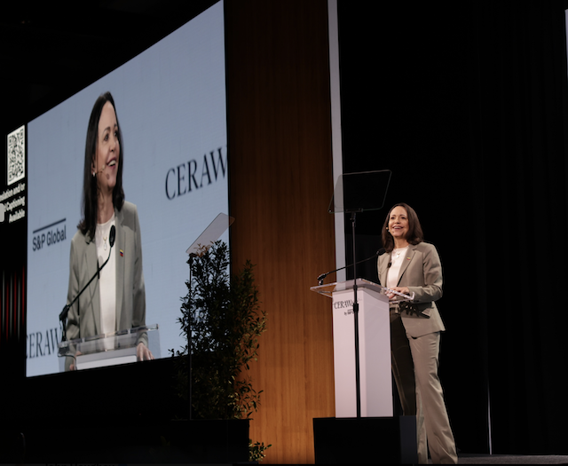 machado-invites-global-energy-executives-to-invest-in-oil-rich-venezuela’s-‘new-chapter’