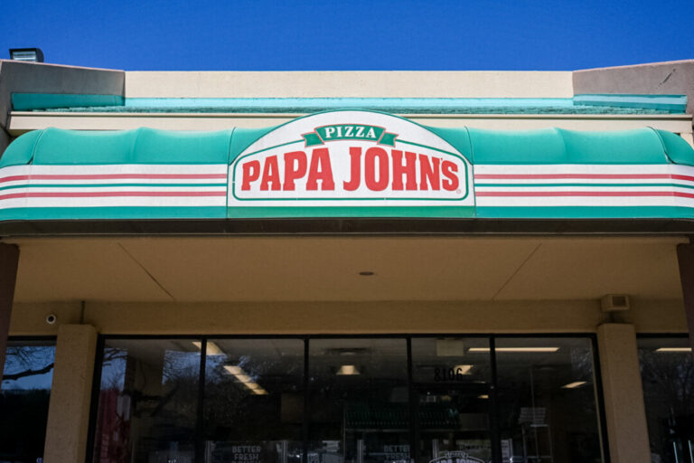 the-quiet-collapse-of-the-american-restaurant