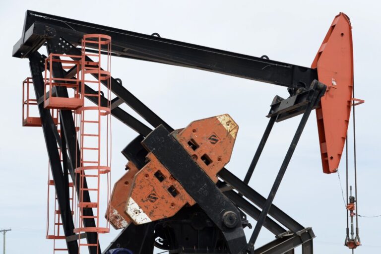 as-iran-blocks-gulf-shipping,-south-america-steps-up-its-oil-and-gas-production