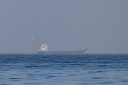 iran-allowing-20-more-ships-through-strait-of-hormuz,-pakistan-says