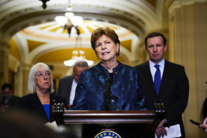 senators-plan-taiwan-trip-ahead-of-trump’s-summit-with-xi-jinping