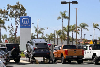 negative-equity-leaves-30-percent-of-car-buyers-underwater-on-trade‑ins