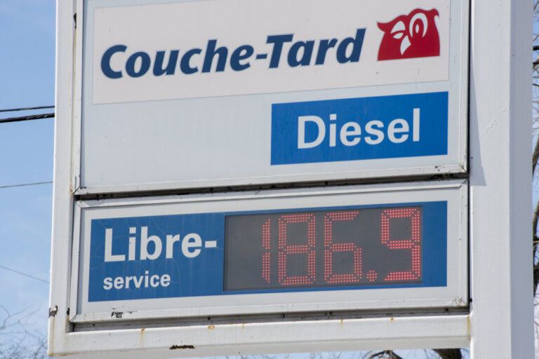 quebec-says-new-tool-tracking-gas-prices-in-real-time-is-first-of-its-kind-in-canada